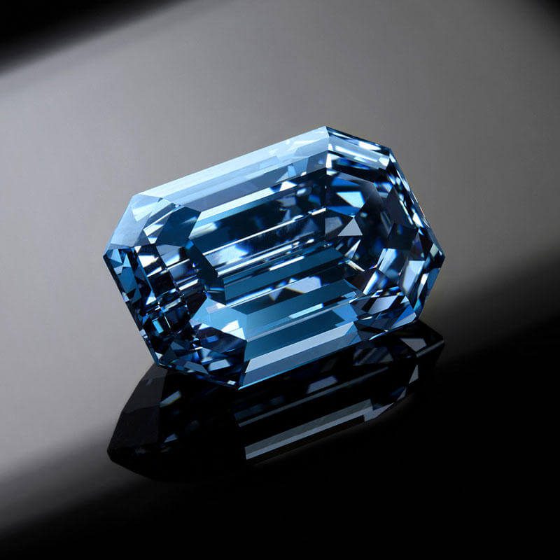 De beers blue the world's largest blue diamond.jpg