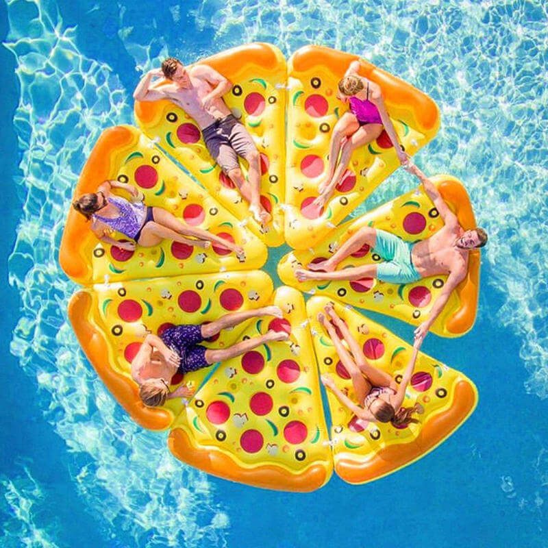 giant pizza float