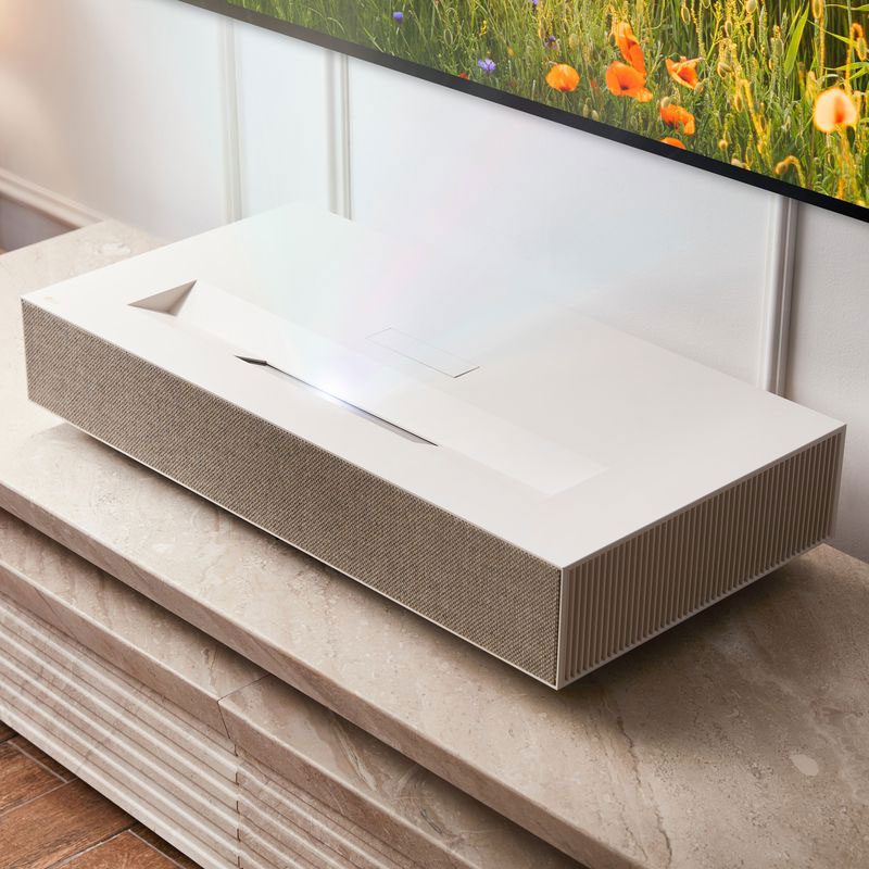 Lg cinebeam ultra short throw projector