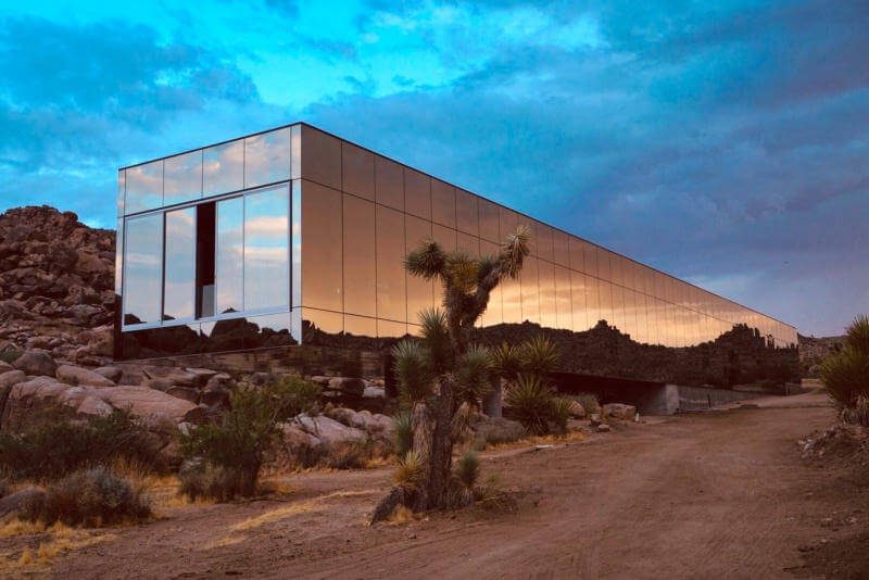 Joshua Tree Invisible House 6.jpg